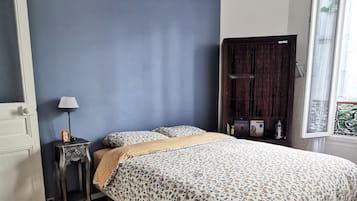 1 chambre, fer et planche Ă  repasser, Wi-Fi, draps fournis