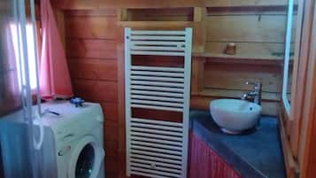 Shower, hair dryer, toilet paper