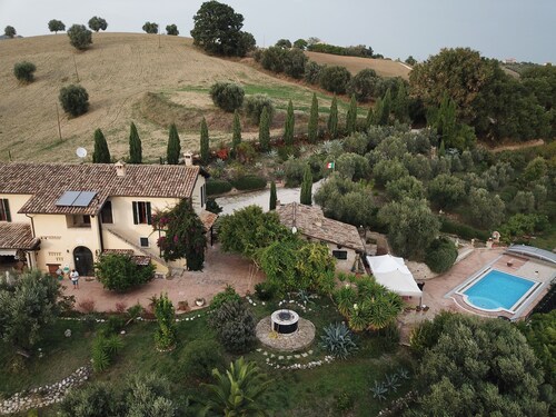 Alleinstehende Villa mit Pool schönem Panorama, ruhig, nur 9km zum Strand.