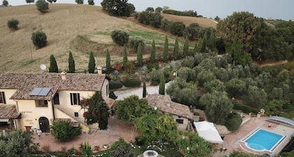 Alleinstehende Villa mit Pool schönem Panorama, ruhig, nur 9km zum Strand.