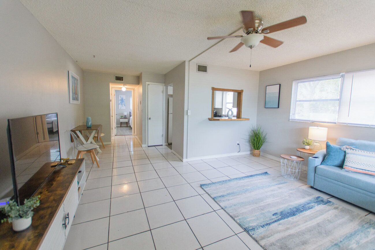 Gulfport Landing #1: Spacious 1/1 Apartment