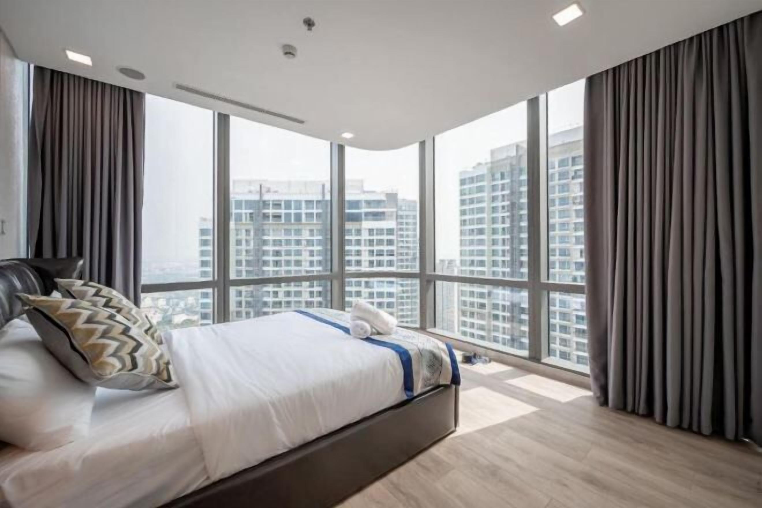 Escritorio, insonorización, wifi gratis y ropa de cama 