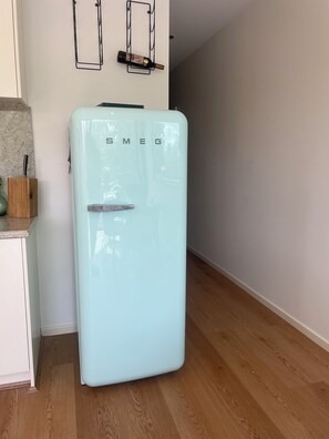Hair dryer, towels, soap, toilet paper - Pharaoh’s Retreat in leafy Caulfield  (Caulfield North)