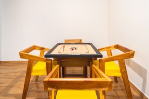 Games room - Teak Leaf Resort Swimming Pool Indoor Games Restaurant (Marakkanam)