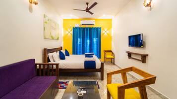 Grand Villa | 4 bedrooms, Egyptian cotton sheets, premium bedding, desk