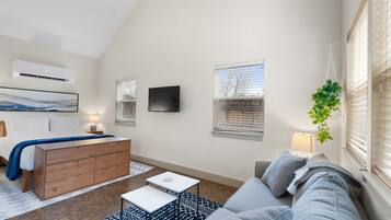 1 chambre, fer et planche Ă repasser, Wi-Fi gratuit, draps fournis