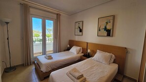2 Schlafzimmer, Bügeleisen/Bügelbrett, WLAN, Bettwäsche