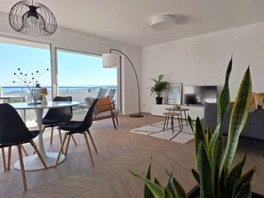 Dining - Modern Sea View Apartments I (Krk)