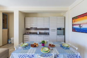 Apartment | Private kitchen | Dishwasher, electric kettle - 3867 Horizont - Bilo Comfort by Barbarhouse (Margherita di Savoia)