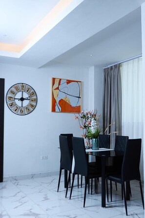 Luxury Apartment | Living area - Luxurious 1 Bedroom Apartment with  Pool (Accra)