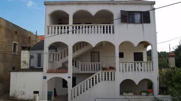 Room, 1 Bedroom, Smoking, Balcony | Exterior