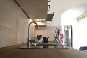 Rom, 1 soverom, røyk, balkong | Innvendig