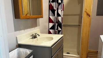 風筒、提供毛巾、廁紙