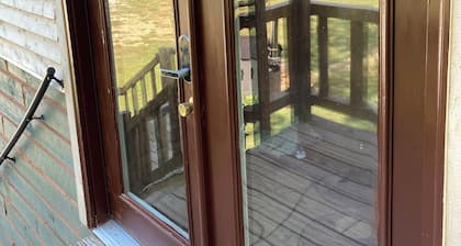 Modern cabin. Close to everything. Pet Friendly! Your home away from home!