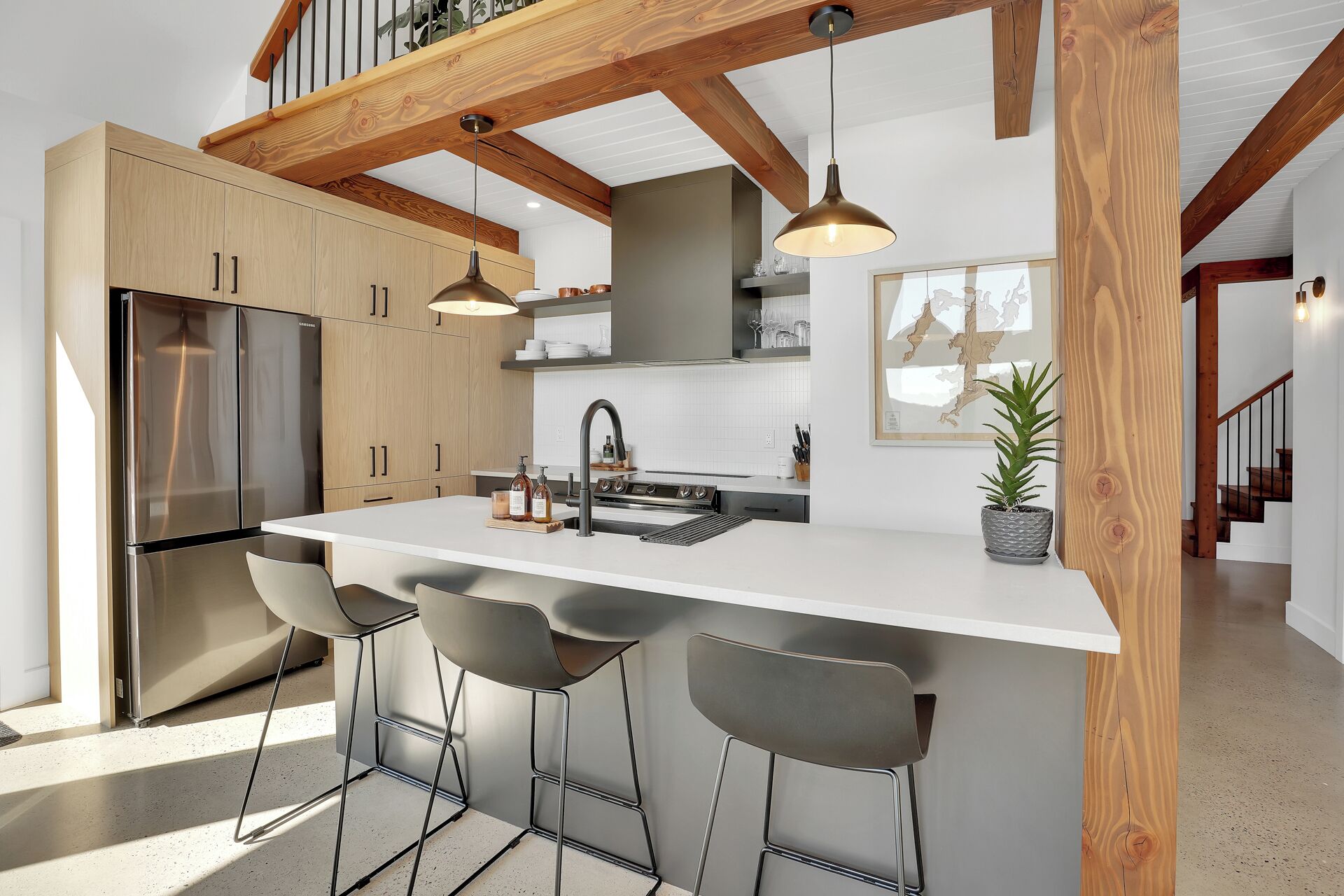 Frigorífic, microones, forn i placa de cuina 