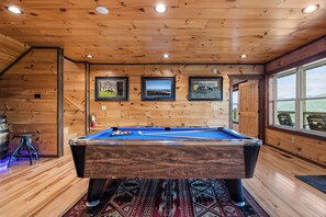 Spielezimmer