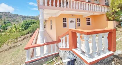 Sunshine Avenue Treasure Suite A luxurious home away from home with every stay.