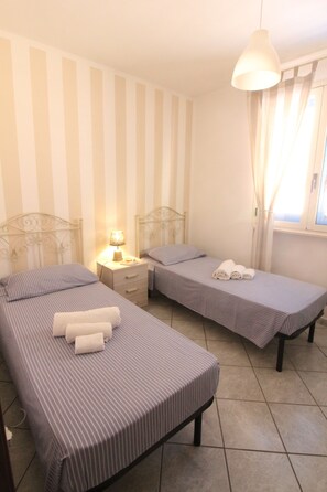 2 soverom, strykejern/-brett, wi-fi og sengetøy