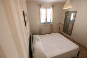 2 bedrooms, free WiFi, bed sheets - Blue Sea 1 - Ground Floor (Ugento)
