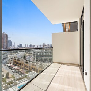 Apartment | 3 bedrooms, Internet - Stunning Modern 3BR Apartment in JVC (Dubai)