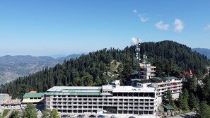 Front of property - Shangrila Hotels Changla Gali (Abbottabad)