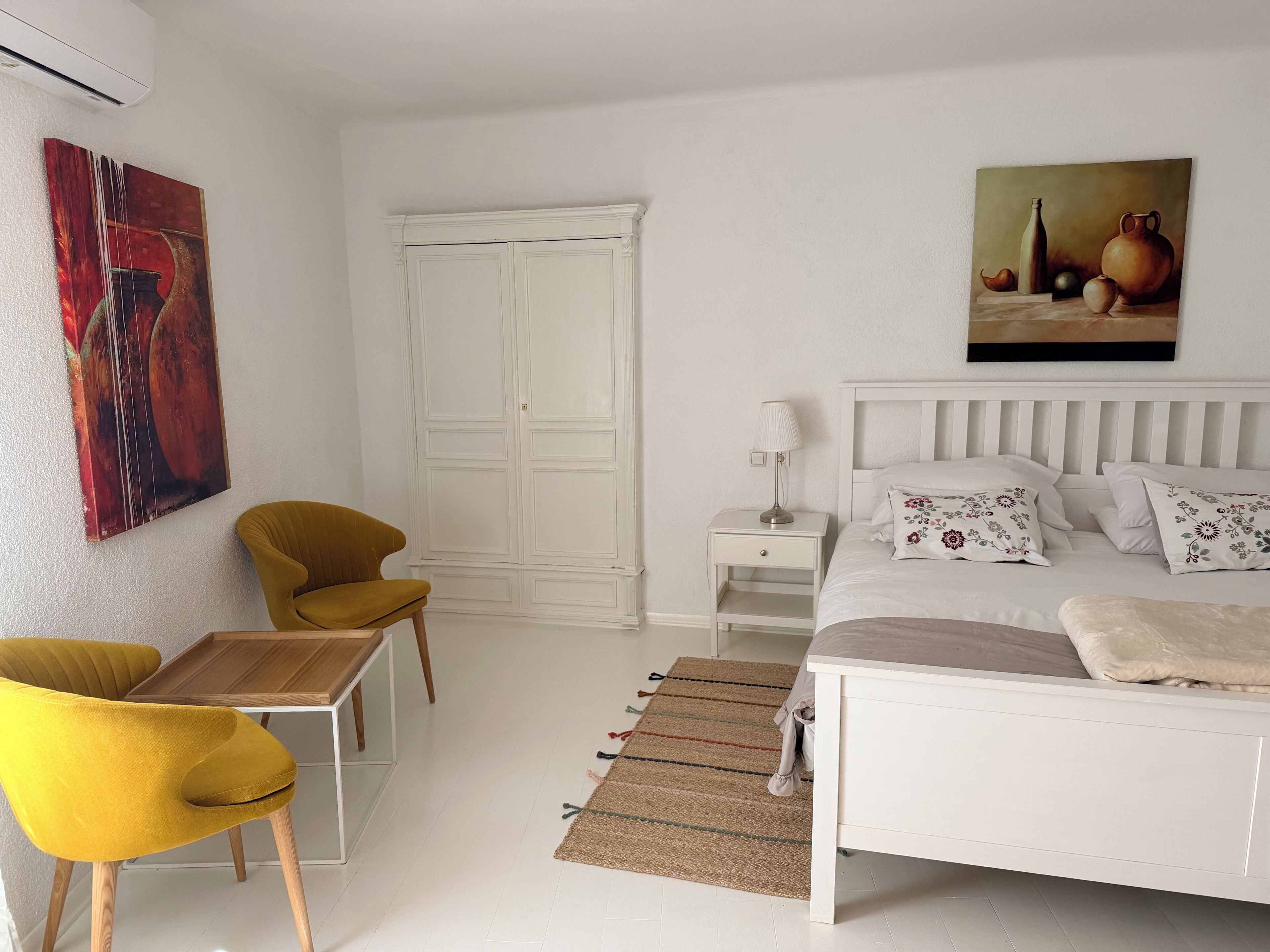 1 bedroom, iron/ironing board, free WiFi