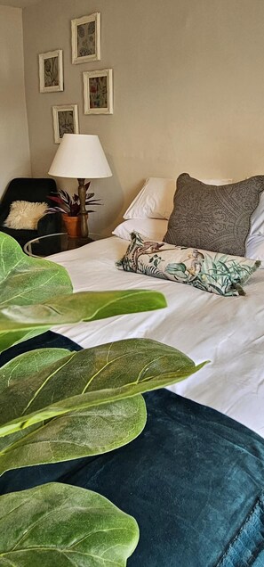 Apartment, Shared Bathroom (2 Bedroom) | 2 bedrooms, free WiFi - Davenford Burford (Burford)