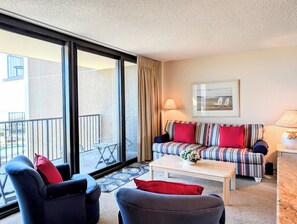 TV, books - Oceanfront Sea Colony Condo, 6th Floor Views & Resort Amenities at Dover House (Bethany Beach)