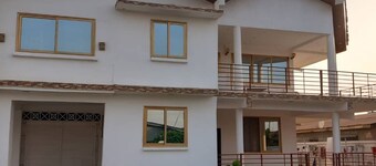 Mikado Guest House Adenta