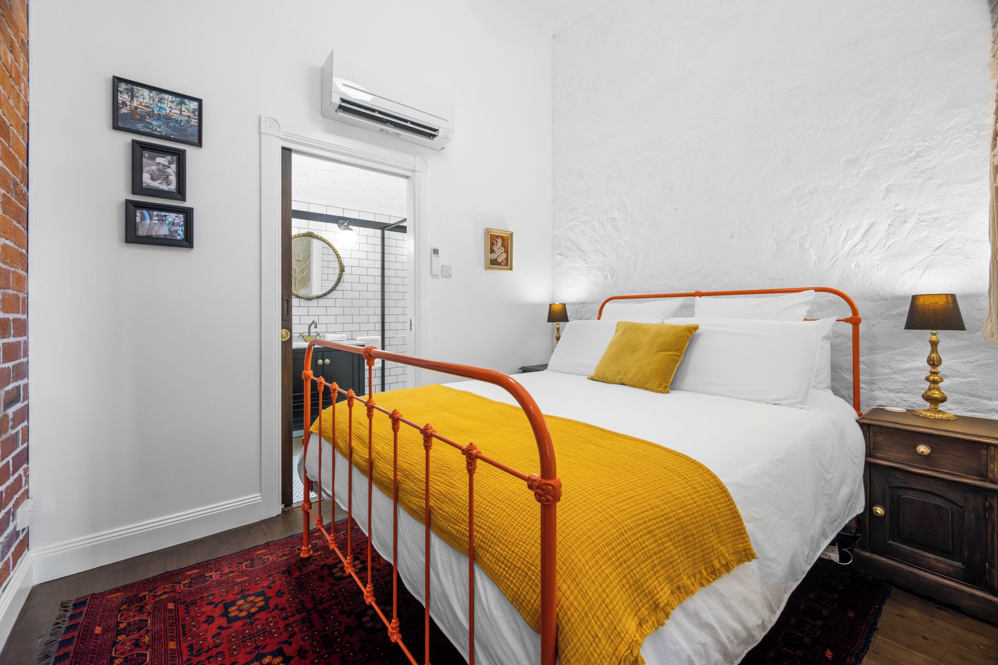 1 sovrum, internet och sängkläder