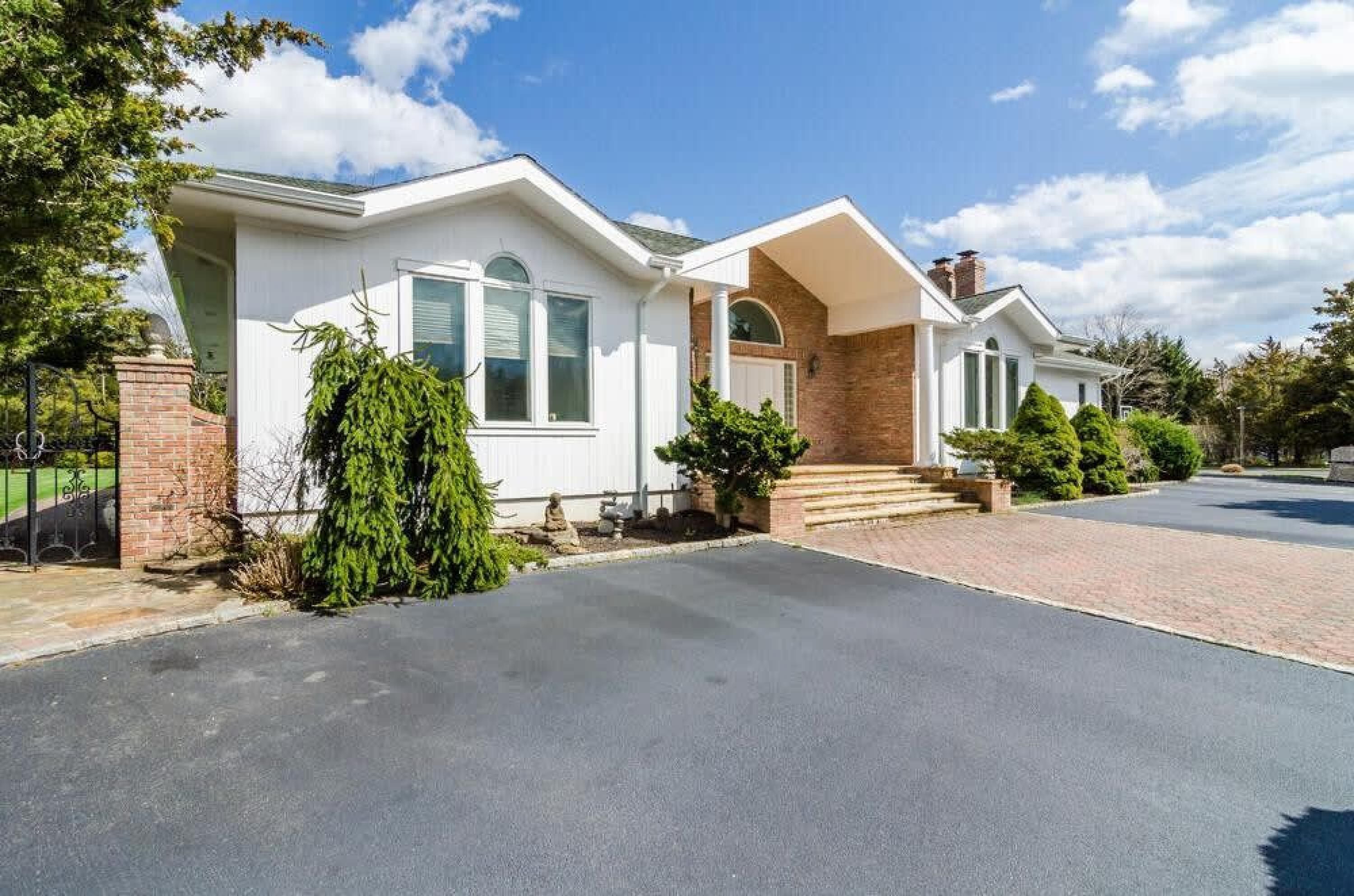 5 bedrooms