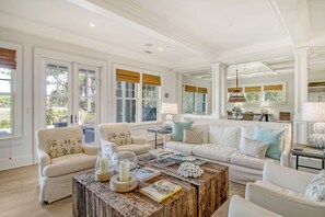 Smart TV, fireplace, offices