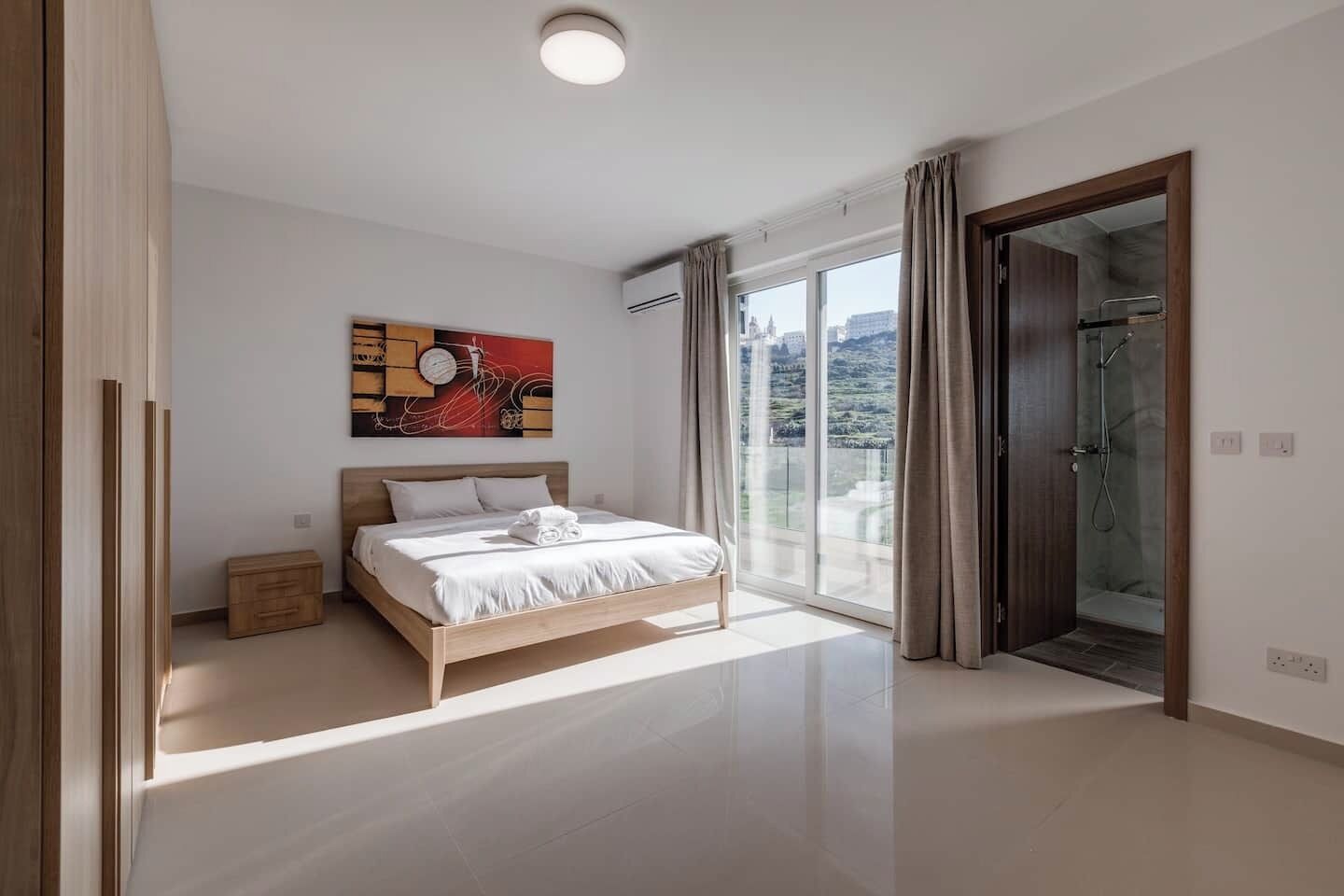 3 Schlafzimmer, Bügeleisen/Bügelbrett, Reisekinderbett, kostenloses WLAN