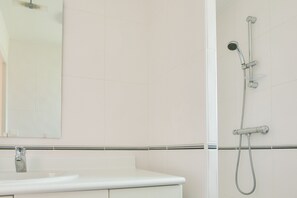 Dusche, Haartrockner