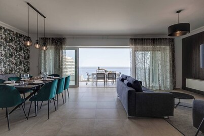 Modern 3-bed seafront apartment on the 6th floor of Sliema’s award-winning Fort Cambridge. Stylish interiors, stunning views & luxury living in Malta’s top location.