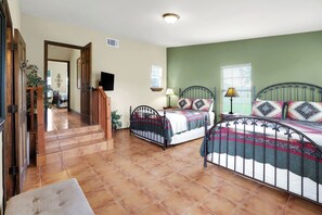 3 bedrooms, WiFi, bed sheets - Expansive Hill Country Ranch w/ Pool Access on 2,001 Acres (Johnson City)