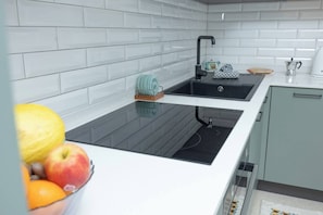 Fridge, microwave, oven, stovetop