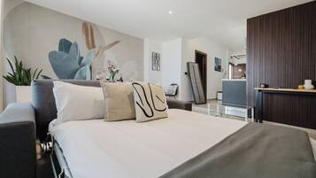 1 Schlafzimmer, Bügeleisen/Bügelbrett, Reisekinderbett, kostenloses WLAN