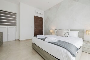 1 chambre, fer et planche à repasser, lit parapluie, Wi-Fi gratuit