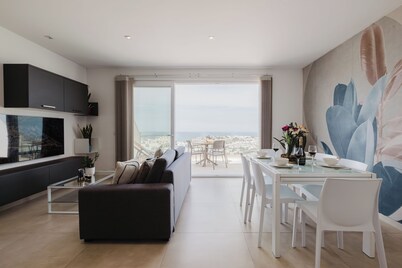 Family-friendly stay in idyllic Mellieħa Just minutes from Għadira, Paradise Bay, and Golden Bay, with easy access to Malta’s best beaches For comfort, coin-operated air conditioning is available