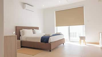 2 bedrooms, iron/ironing board, travel crib, free WiFi