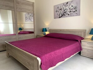 2 Schlafzimmer, Bügeleisen/Bügelbrett, kostenloses WLAN, Bettwäsche