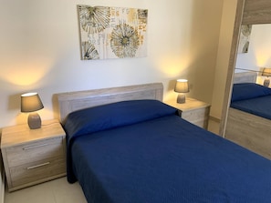 2 quartos, ferros/tábuas de passar roupa, Wi-Fi de cortesia