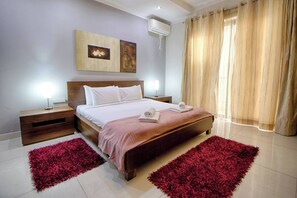 4 Schlafzimmer, Bügeleisen/Bügelbrett, Reisekinderbett, kostenloses WLAN