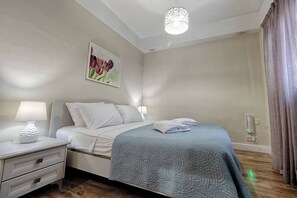 2 Schlafzimmer, Bügeleisen/Bügelbrett, kostenloses WLAN, Bettwäsche