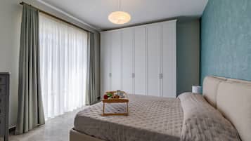 2 bedrooms, iron/ironing board, travel crib, free WiFi