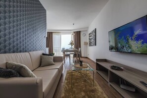 Smart TV - Kick back and relax in this calm, stylish space (San Pawl il-Baħar)