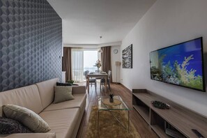 Smart TV - Kick back and relax in this calm, stylish space (San Pawl il-Baħar)