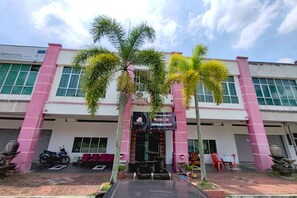 Exterior - Maleeq Hotel Meru Ipoh (Ipoh)