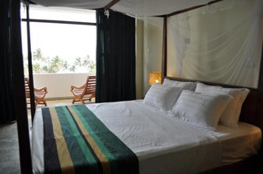 标准双人房 | 办公桌、熨斗/熨板、免费 WiFi、床单